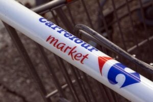 Los youtubers conocen muy bien esta nueva estrategia que llevará a cabo Carrefour en algunas sucursales, los carritos sorpresa. Carrefour venta Argentina